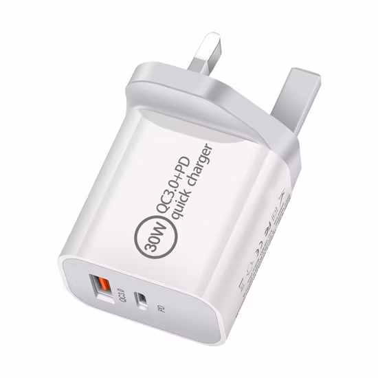 2021 Vendita calda 25W 30W Pd3.0 e QC3.0 Caricatore universale per telefono intelligente Super ricarica Adattatore di alimentazione CA Trasformatore Adattatore CC USB tipo C con spina UK, USA, UE